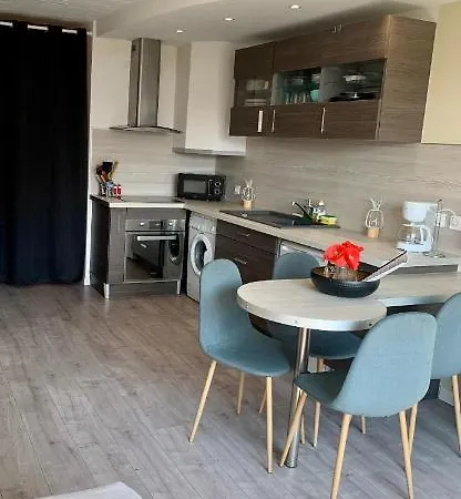 Studio Résidence Piscine * Fréjus